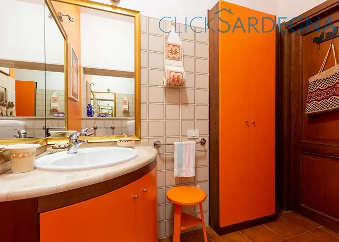 Right On The A For 12 People Villa Santa Margherita di Pula
